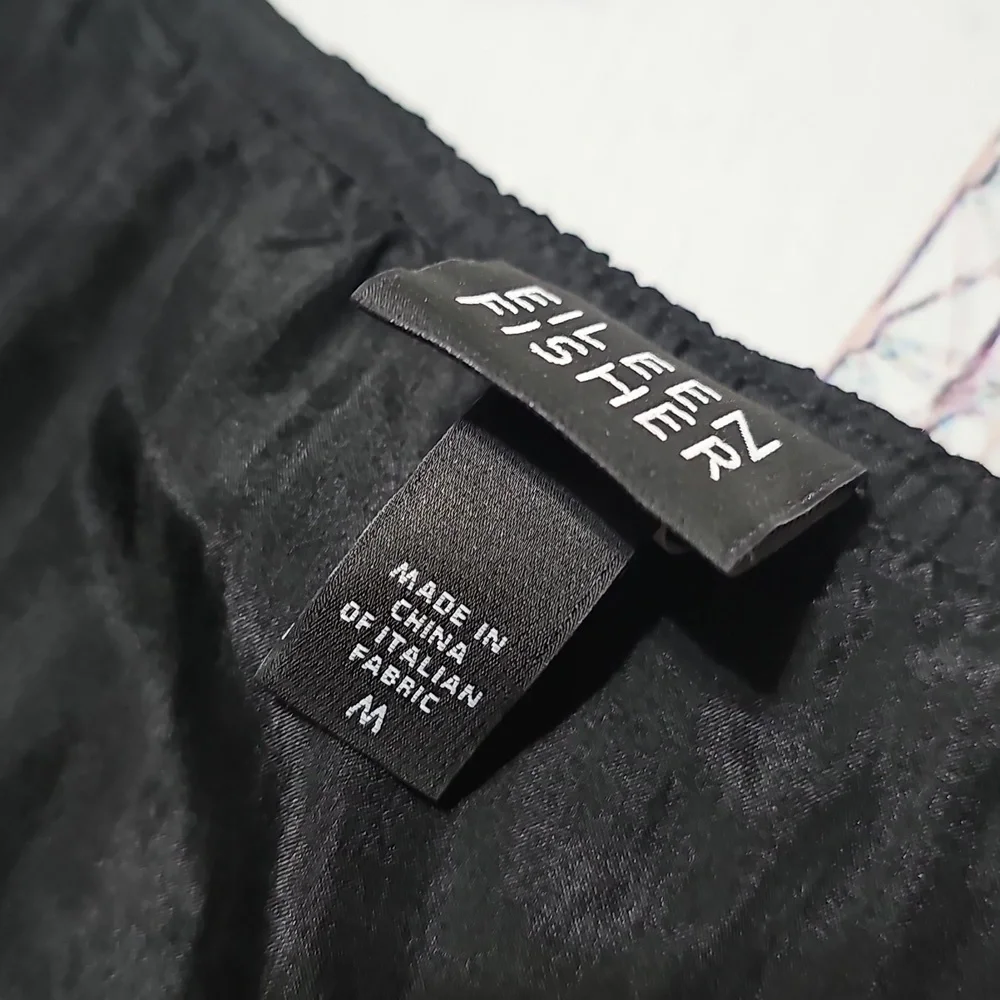 Eileen‎ Fisher Silk Lined Elegant Black Textured Skirt Size Medium